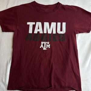 Hanes Men's Burgundy and Red T-shirt